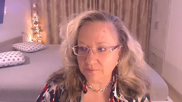Raisshy online show from July 6, 1:44 am