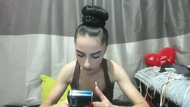 jessystarr online show from November 10, 2:34 pm