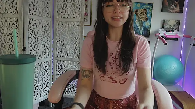 makiyahbelle online show from July 4, 6:31 am
