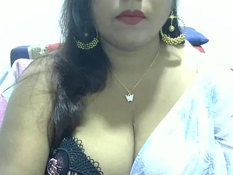 Snapshot of ROSEE_MERRYYYY chatting on October 4, 5:50 pm ROSEE MERRYYYY online show from October 4, 5:50 pm