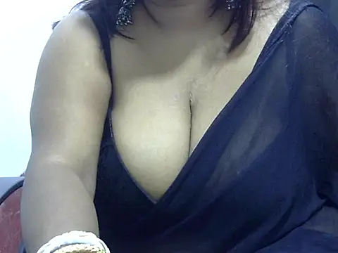 Snapshot of ROSEE_MERRYYYY chatting on October 15, 7:27 pm ROSEE MERRYYYY online show from October 15, 7:27 pm
