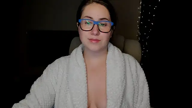 SeasonalSomeone online show from October 31, 10:14 pm