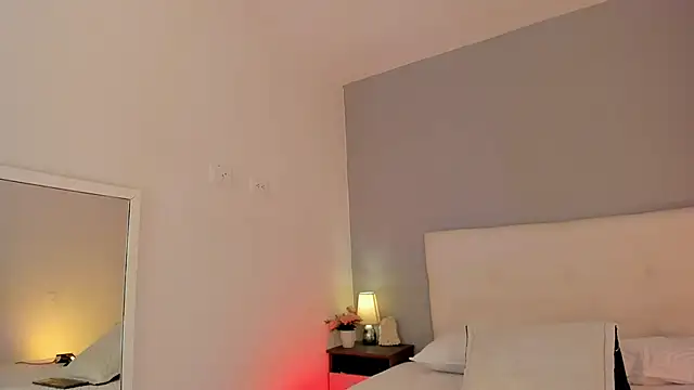 NataliaBuiles online show from December 2, 9:39 pm