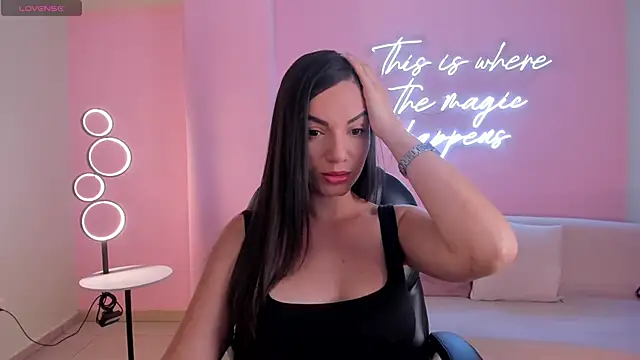 MorganHicks online show from February 25, 7:34 pm