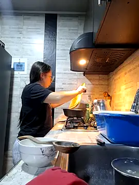 linda-schmidt online show from December 16, 1:33 am