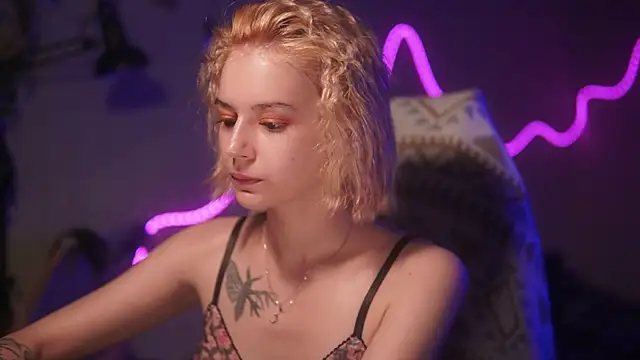 alyssa sweet online show from July 20, 4:37 am