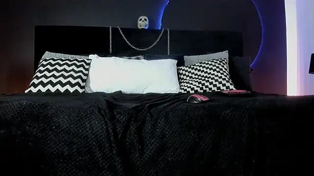  Jade 16 online show from July 28, 12:48 pm