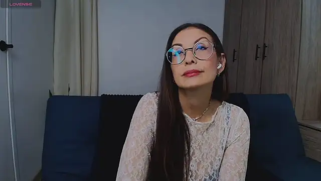Swetisabella01 online show from July 28, 3:21 pm