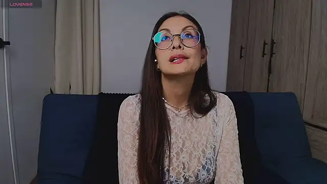 Swetisabella01 online show from July 28, 8:52 pm