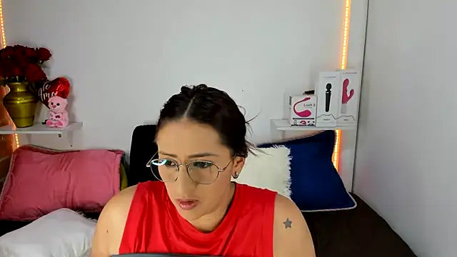 rukminilatin online show from October 30, 10:16 am