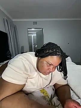 MissLola27 online show from October 6, 8:13 pm