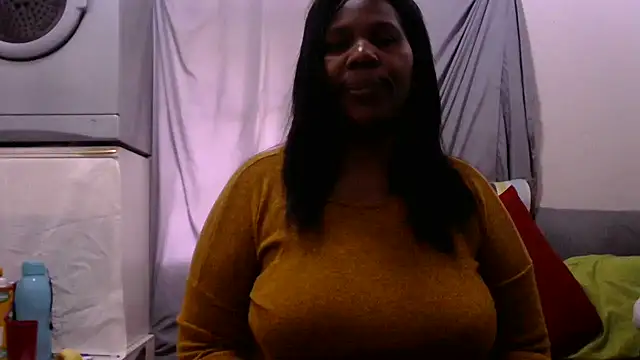 Delicioussexy online show from May 5, 9:34 am
