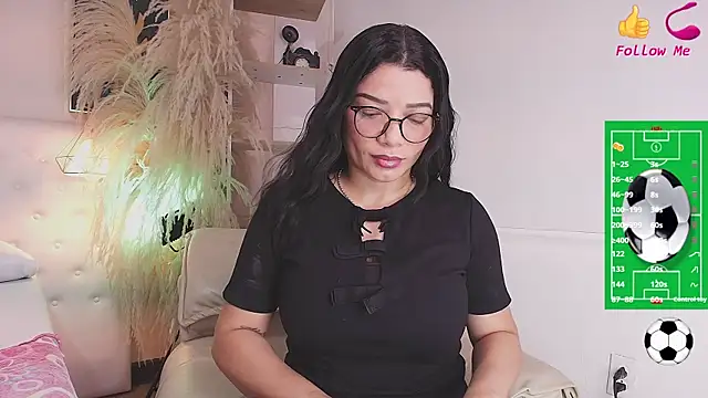 valerie lya online show from June 25, 1:02 pm