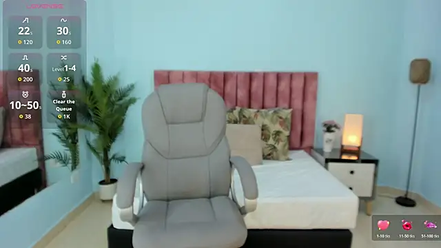 tati saldarriaga online show from March 18, 2:55 pm