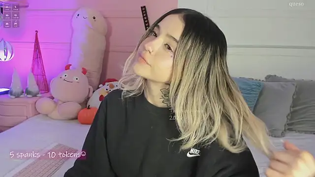  Tammara  online show from January 15, 8:48 pm