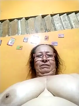 LaGochis07 online show from May 29, 10:57 am