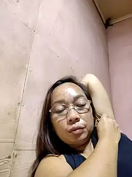 asianwet4u online show from February 4, 4:10 pm