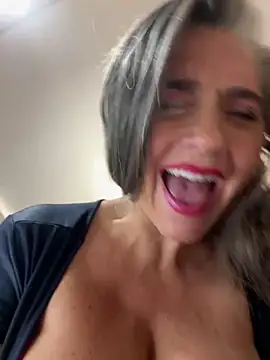 Snapshot of Alimela chatting on October 8, 6:23 pm Alimela online show from October 8, 6:23 pm