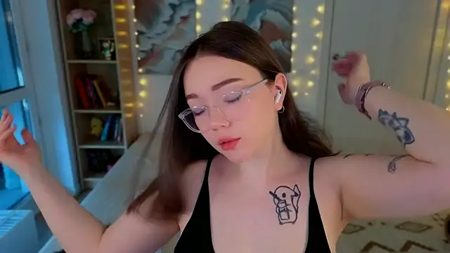 MilenaSaint online show from June 21, 4:05 am