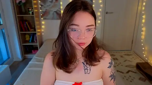 MilenaSaint online show from June 9, 3:39 am
