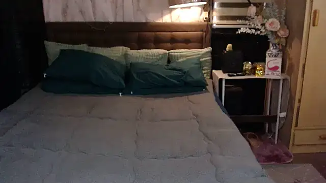 xheavenlytrans online show from June 11, 2:53 am