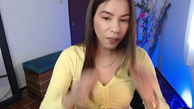 ms sofia x online show from July 10, 4:07 pm