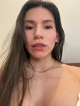 LalieFR online show from April 27, 5:32 pm