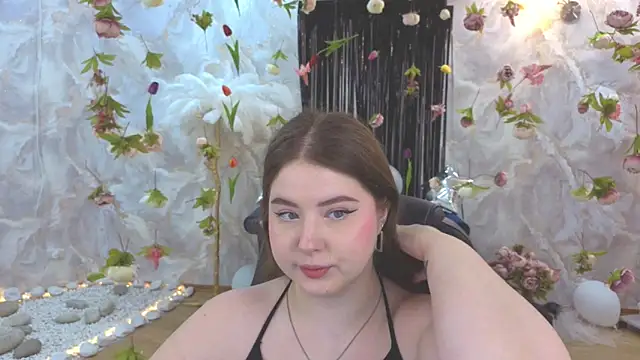 NicoleFoxery online show from August 4, 4:18 am