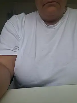 INFINITY110570 online show from April 28, 11:58 am