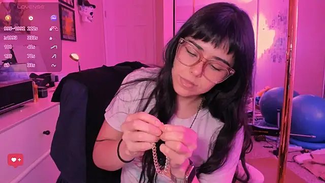 Evie-Luna online show from July 31, 3:29 am