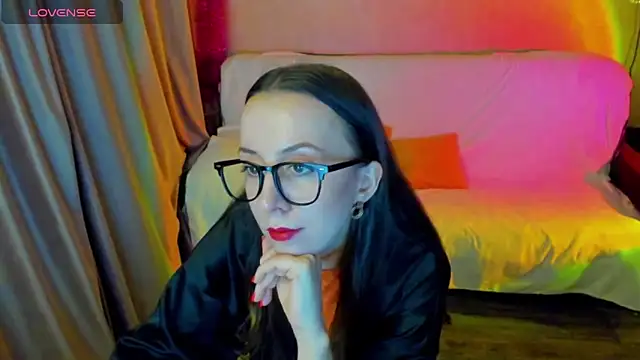 CurlySteph online show from January 31, 7:11 pm