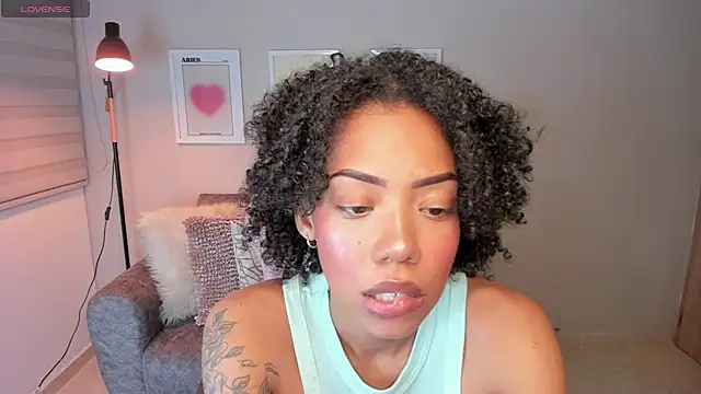 ashley 23  online show from July 5, 4:08 am