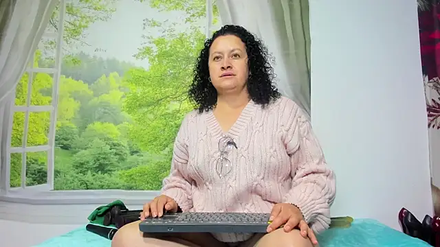 nikool32 online show from July 13, 11:11 am