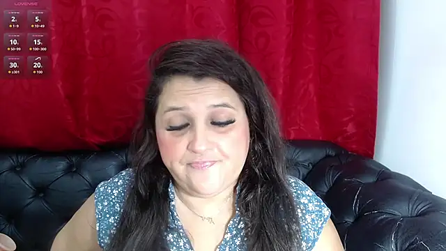 Kerly Doll online show from July 2, 3:07 pm