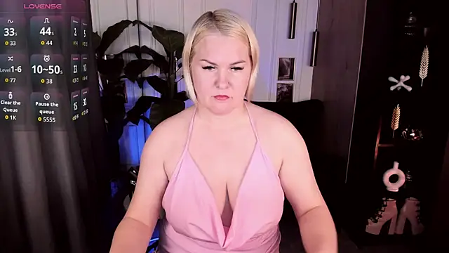 YolandaKiss online show from July 13, 10:21 pm