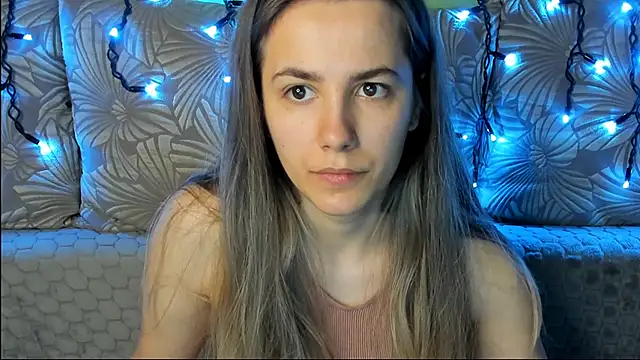 MaggieCake online show from July 1, 1:49 am