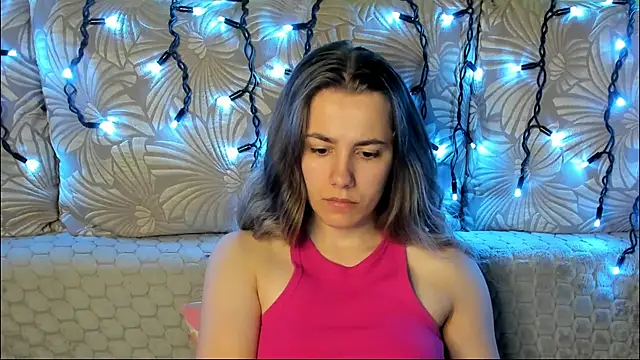 MaggieCake online show from July 9, 2:47 am