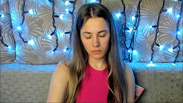 MaggieCake online show from July 11, 3:50 am