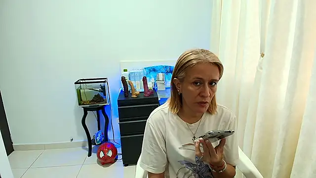 Snapshot of Naty_Stone chatting on October 14, 10:23 pm Naty Stone online show from October 14, 10:23 pm