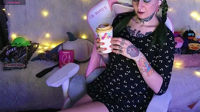 Ginger Stay online show from April 28, 9:46 am