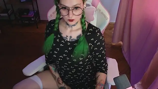 Ginger Stay online show from June 25, 8:40 am