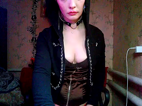 WildMissNiks online show from November 18, 8:59 am