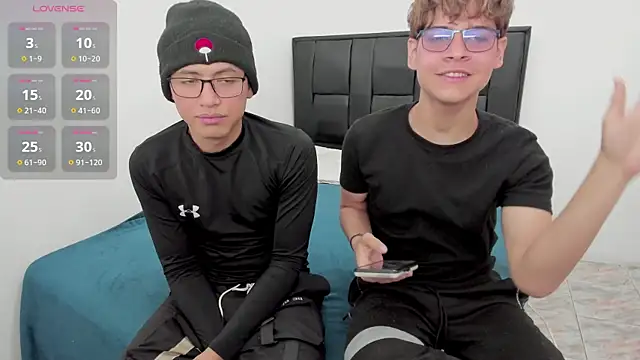 javieryalejandro online show from November 5, 1:38 pm