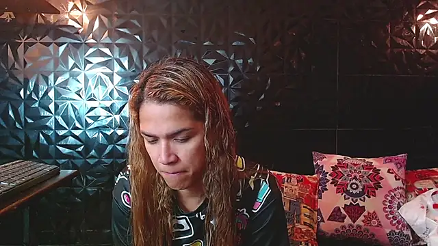 PINK  LOLA1 online show from June 22, 11:35 pm