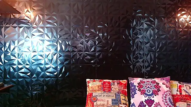 PINK  LOLA1 online show from March 3, 9:43 pm