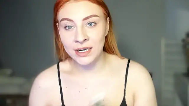KindKristy online show from April 30, 5:12 am