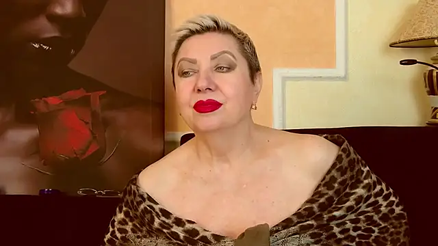 LadyPosh online show from June 10, 9:46 pm