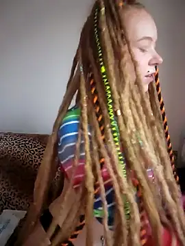 LucidLucy online show from October 21, 1:04 pm