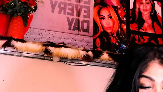 indian dreamgirl online show from February 15, 12:24 am