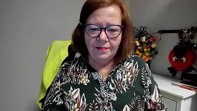 Adelewildx online show from July 21, 3:51 am
